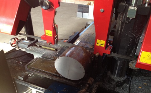 当阳卧式带锯床加工时出现明显振荡如何排查？